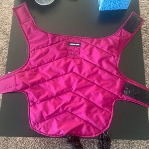 Lands' End Dog Puffer Vest in size Small